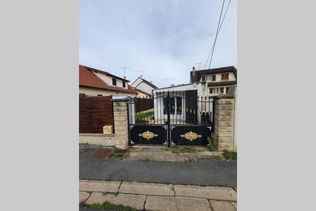 Maison Roisseenne Entre Paris Et Disneyland Roissy-en-Brie Exterior photo